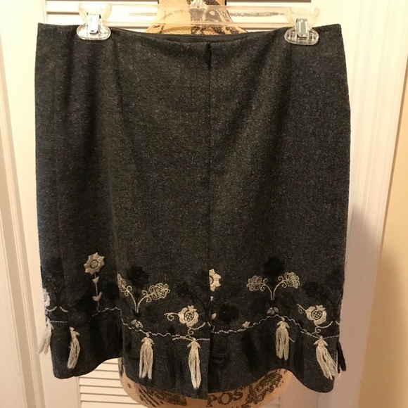 🌸SUPPLY & DEMAND Wool Skirt - Picture 3 of 7
